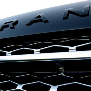 Gloss Black Bonnet Lettering RANGE ROVER P38 ( Curved ) Preview
